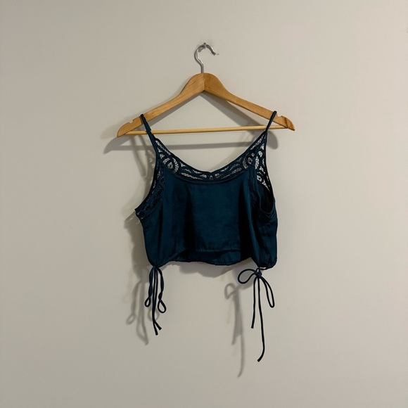 Free People Blouson Blue Satin Crochet Detail Lace Cropped Tank Top Intimately - Picture 10 of 16